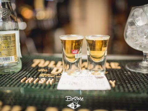 בראון